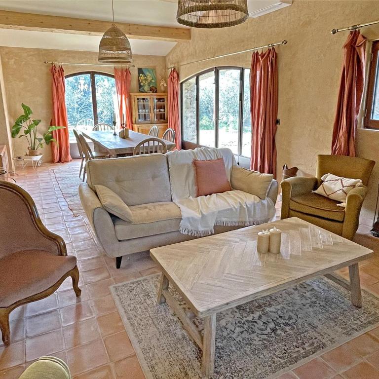 La Bergerie de Foneri - Véritable mas en pierre pour 6 pers avec piscine chauffée - Villa 3 Chambres - 10