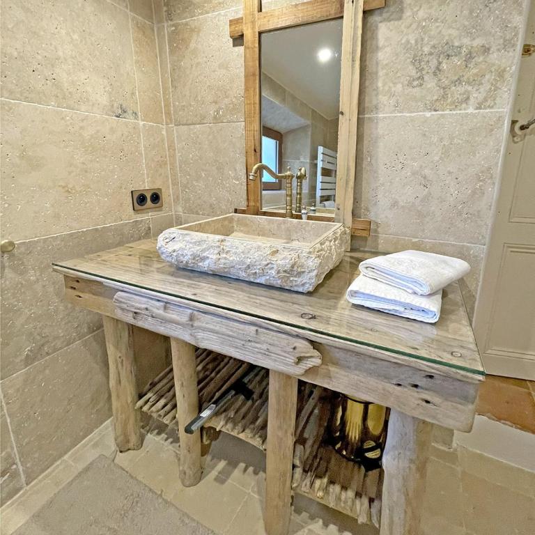 La Bergerie de Foneri - Véritable mas en pierre pour 6 pers avec piscine chauffée - Villa 3 Chambres - 30