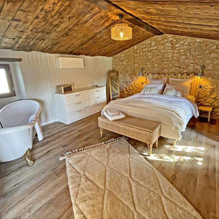 La Bergerie de Foneri - Véritable mas en pierre pour 6 pers avec piscine chauffée - Villa 3 Chambres - 14