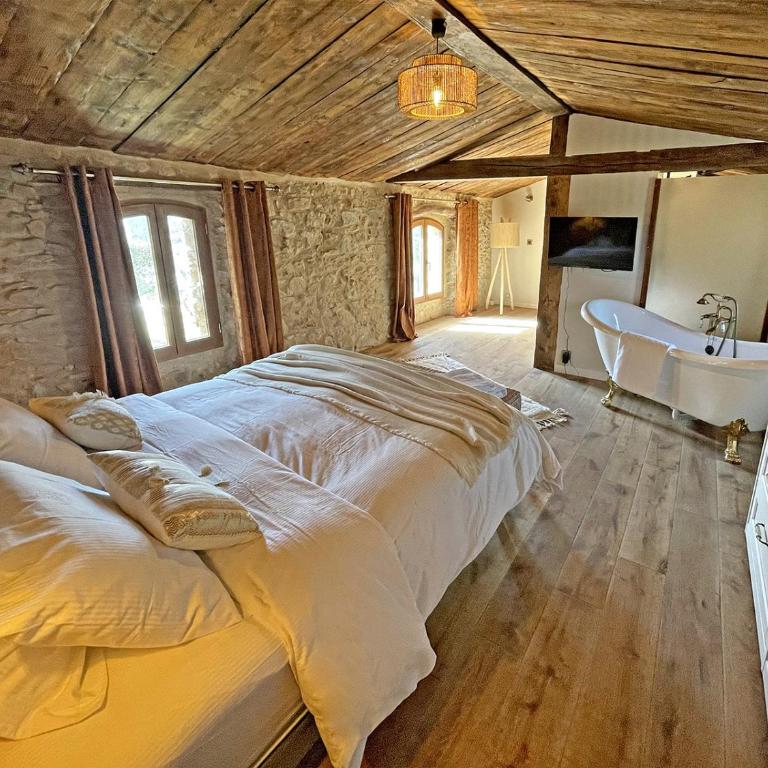 La Bergerie de Foneri - Véritable mas en pierre pour 6 pers avec piscine chauffée - Villa 3 Chambres - 16
