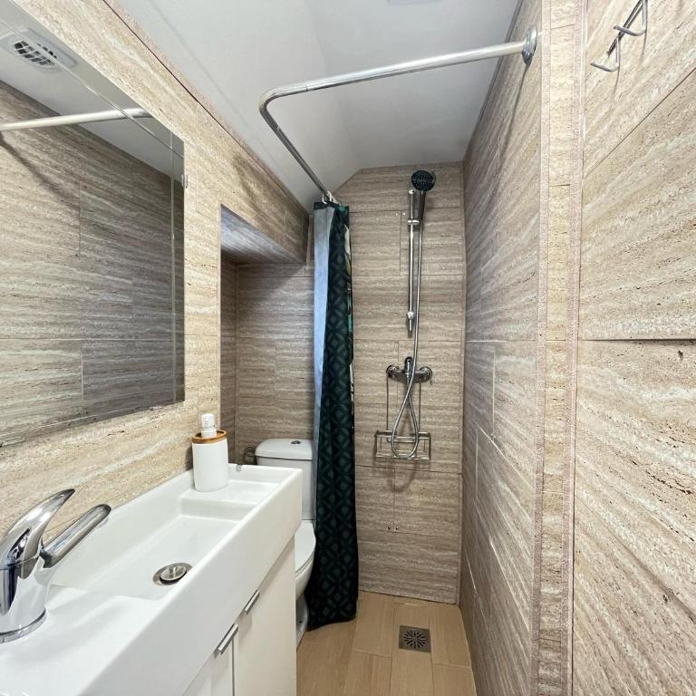 Free Parking, 40 meters from the beach, WI-FI, AC - Apartamento de 1 dormitorio - 25