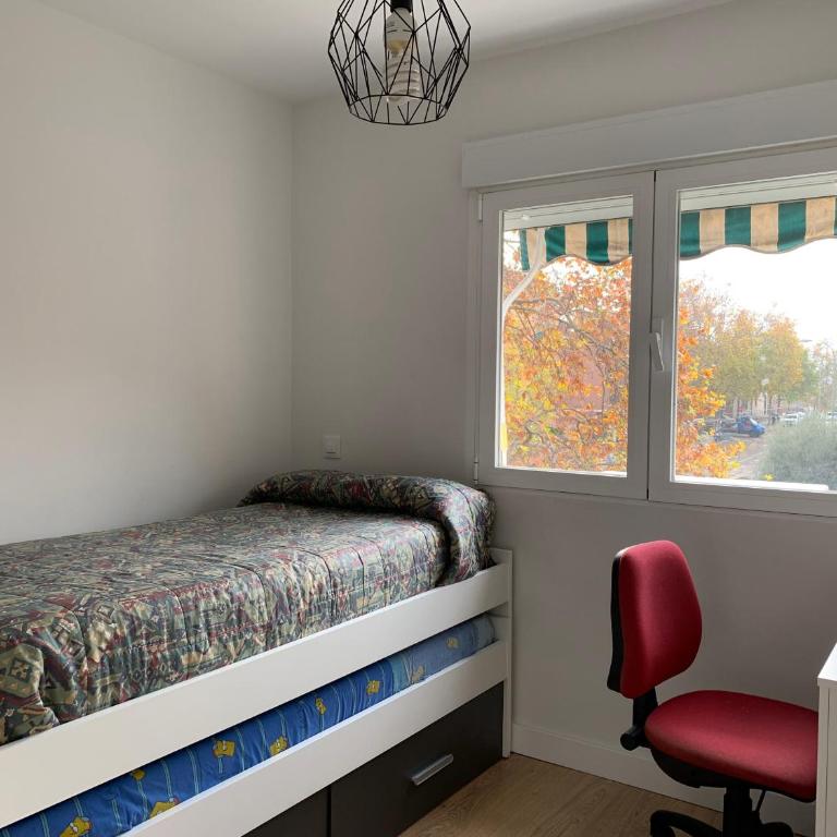 Piso en Arturo Soria para 5 personas cerca del Aeropuerto y de IFEMA no permitido alquiler turístico - Apartamento de 2 dormitorios - 25