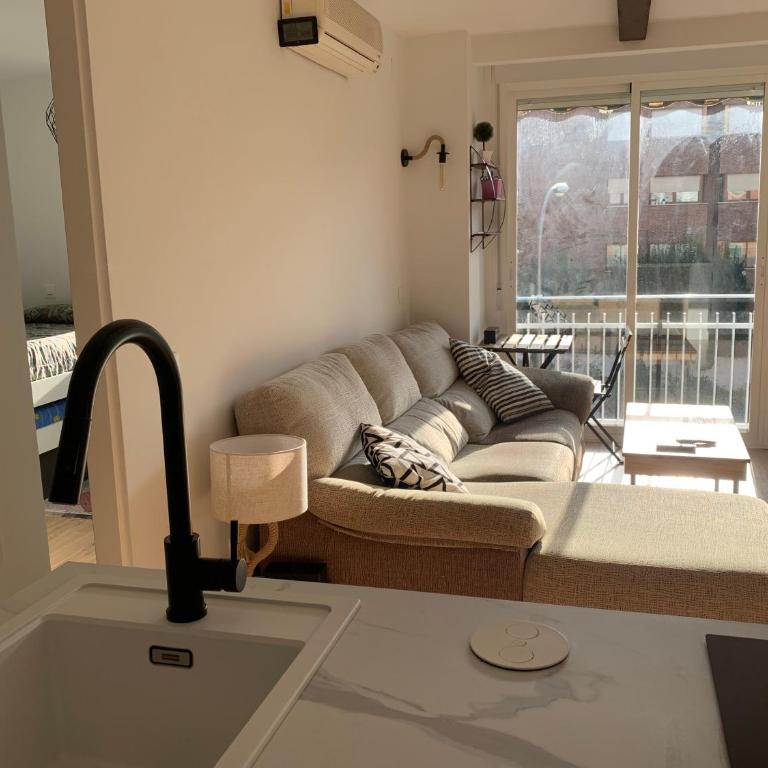 Piso en Arturo Soria para 5 personas cerca del Aeropuerto y de IFEMA no permitido alquiler turístico - Apartamento de 2 dormitorios - 8