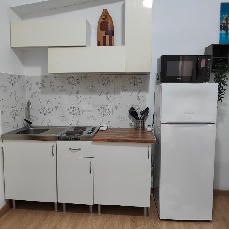 El Palo Estudio - Double Room with Terrace - 11