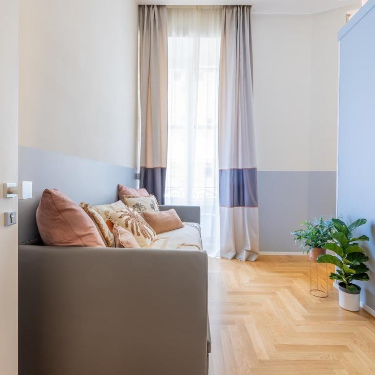 Suites Romae Rex - Camera Matrimoniale con Bagno Privato - 3
