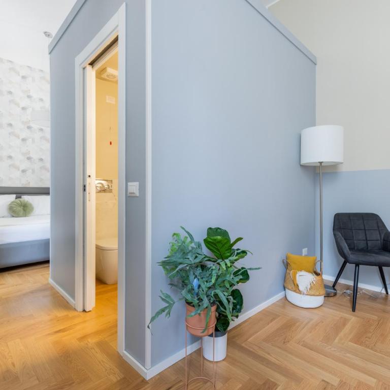 Suites Romae Rex - Camera Matrimoniale con Bagno Privato - 8