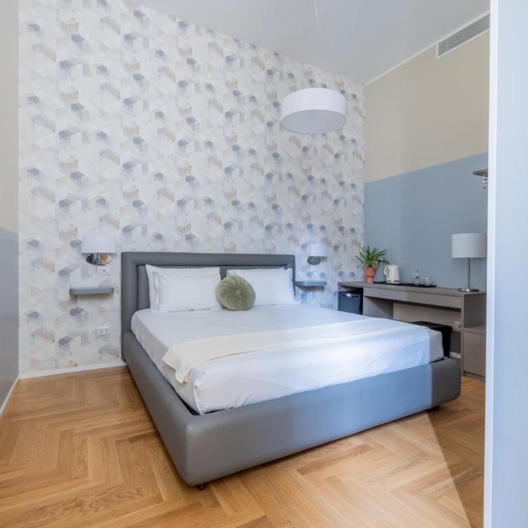 Suites Romae Rex - Camera Matrimoniale con Bagno Privato - 2