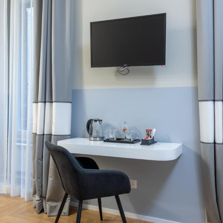 Suites Romae Rex - Camera Matrimoniale con Bagno Privato - 11