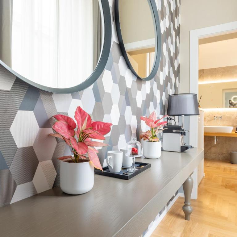 Suites Romae Rex - Camera Matrimoniale con Bagno Privato - 6