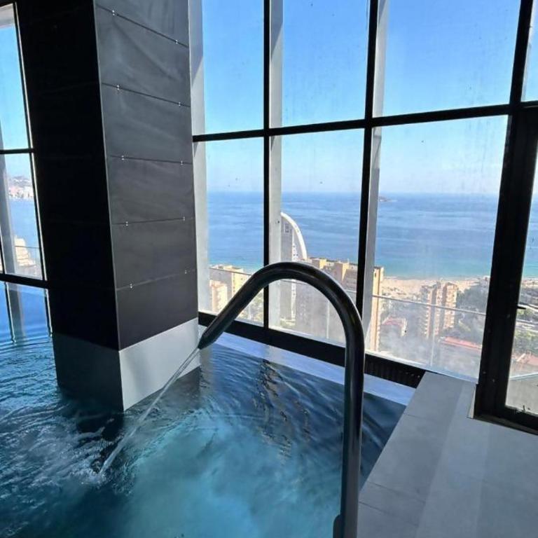 Benidorm Beach Belluba luxury bay - Two-Bedroom Apartment - 56