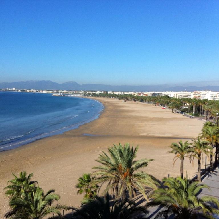 Grand appartement superbe vue mer, plage principale de Salou - Three-Bedroom Apartment - 3