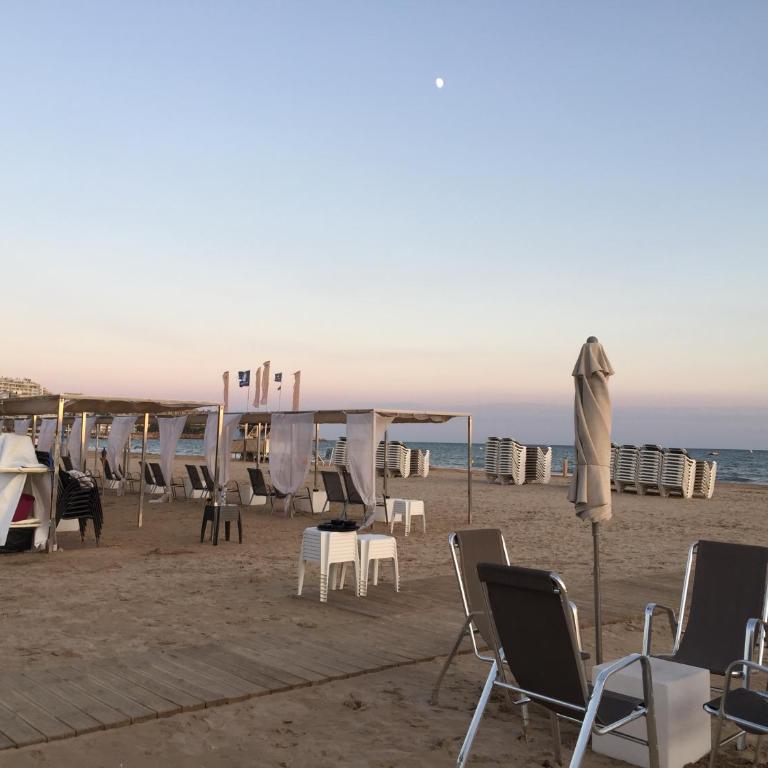 Grand appartement superbe vue mer, plage principale de Salou - Three-Bedroom Apartment - 39