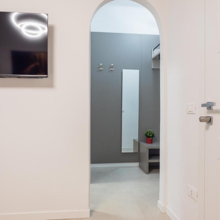 Luxury Station Suite - King Room - 18