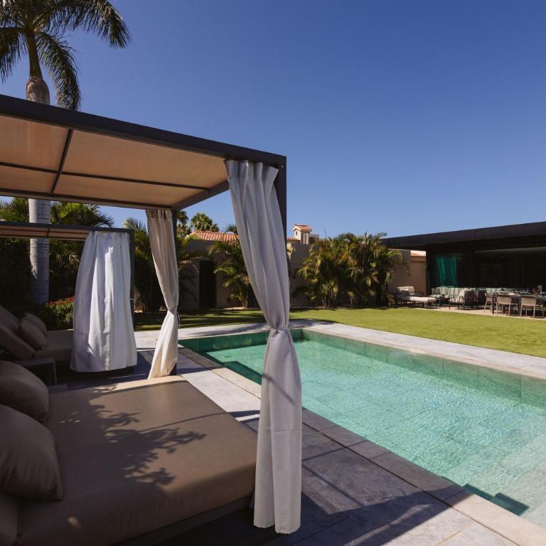 Villa Serenoa - Three-Bedroom Villa - 32