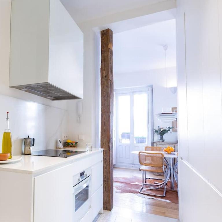 Elegant apartment next to Paseo del Prado - Alameda - Two-Bedroom Apartment - 10