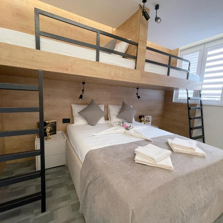 Hotel NPL CODE - Deluks Četvorokrevetna Soba - 3