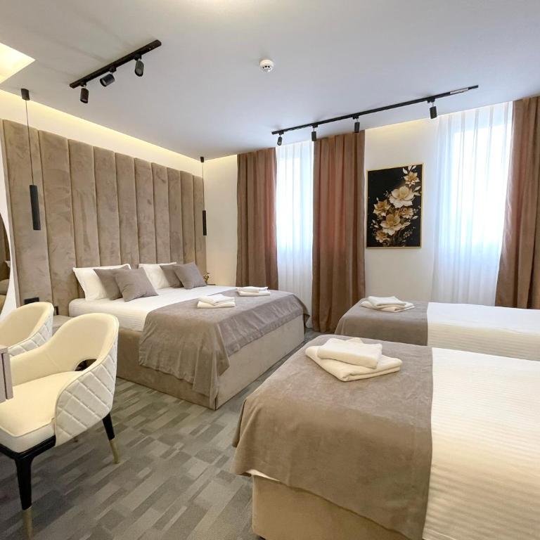 Hotel NPL CODE - Deluks Četvorokrevetna Soba - 2