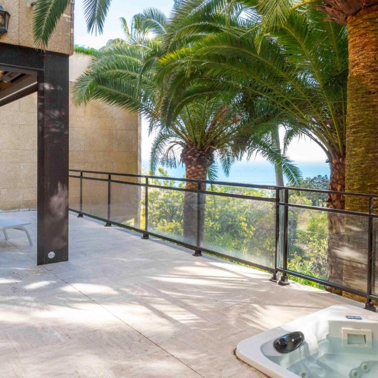 Exceptional Super-Cannes Glaïeuls with sea views pools & private jacuzzi - Appartement - 9