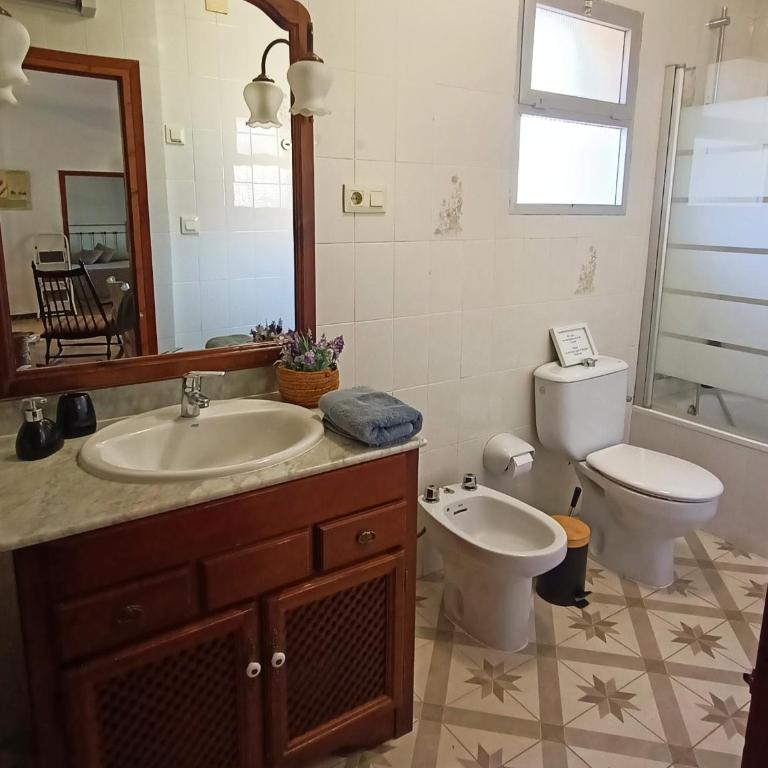 Casa Mariseta y Tonet, naturaleza a 2 km del mar, piscina con jacuzzi - Casa - 48