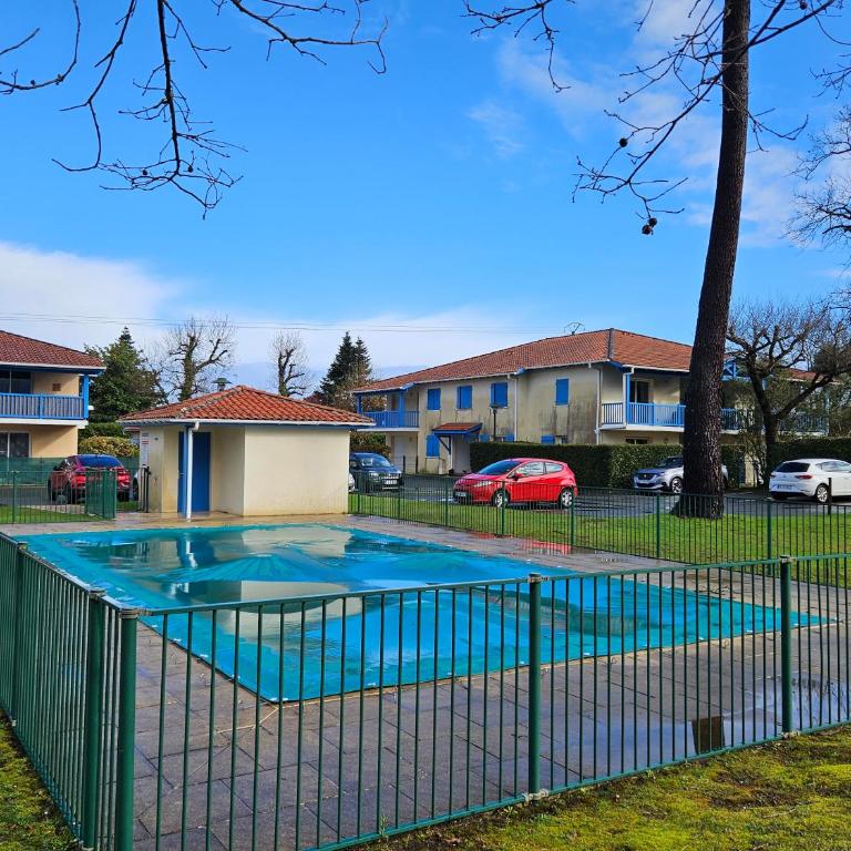 Soustons - Piscine - Famille - Centre Ville - Appartement 2 Chambres - 6