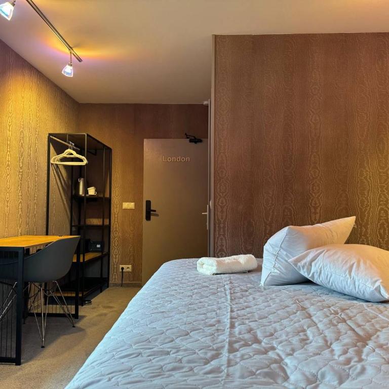 Two Brothers Inn - Doppelzimmer mit Bergblick - 3