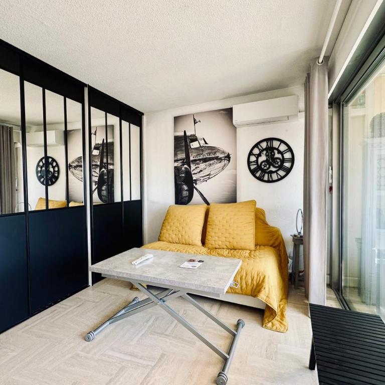 Cosy family nest with balcony and shared pool - Appartamento - 1