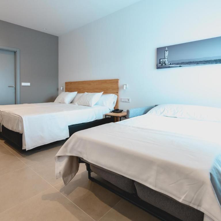 HOTEL ALOVE - Habitación Doble con cama supletoria - 1 o 2 camas - 4