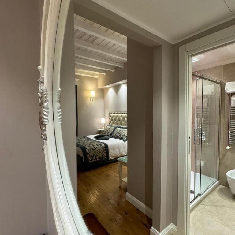 Domus Camillus - Deluxe Double Room with Balcony - 11