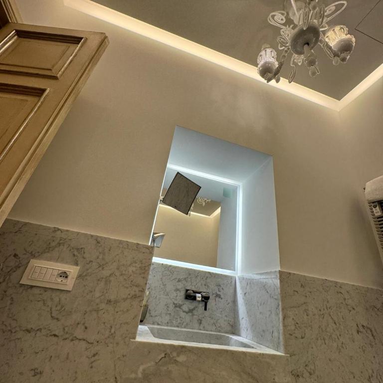 Domus Camillus - Deluxe King Room - 11