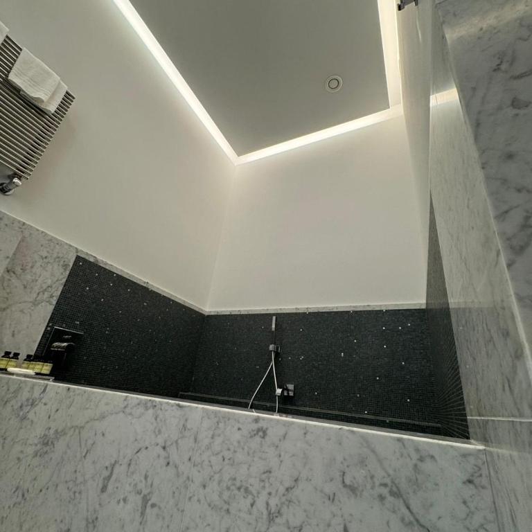 Domus Camillus - Deluxe King Room - 9