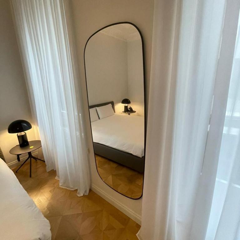 Domus Camillus - Deluxe Queen Room - 8