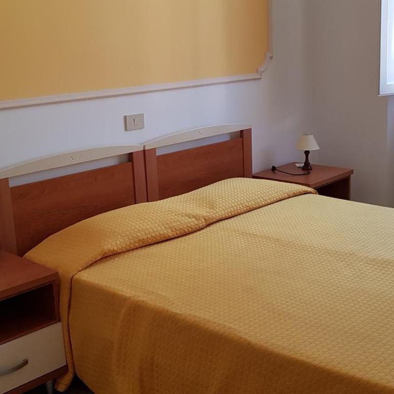 Albergo Natucci - Camera Superior Matrimoniale/Doppia con Letti Singoli - 5