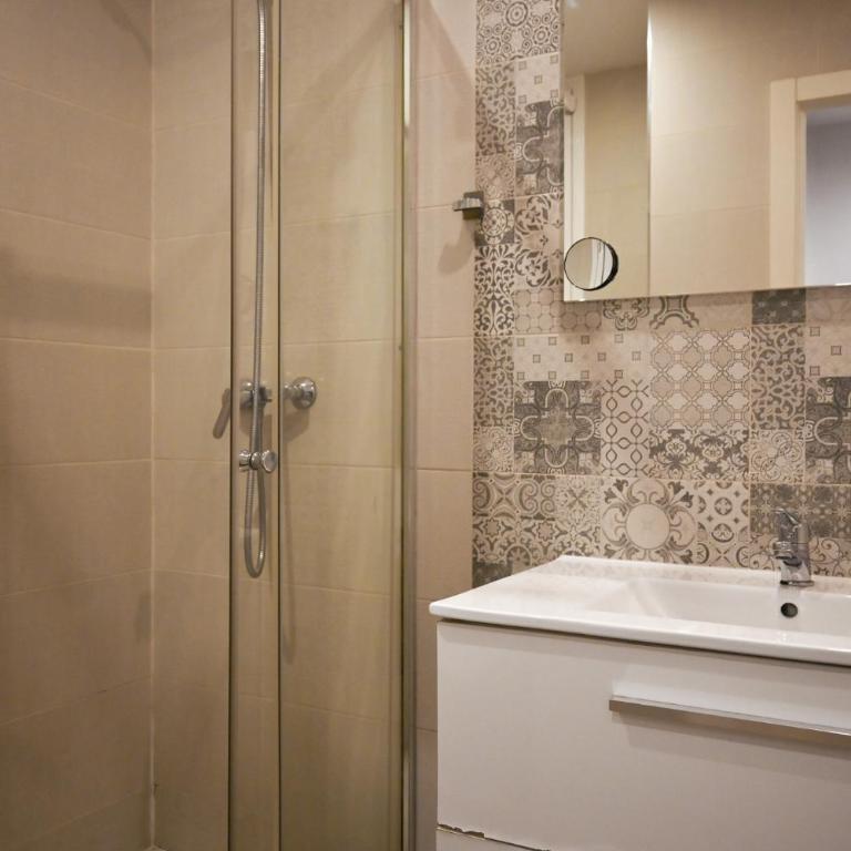 For You Rentals Apartment TEMPORAL Madrid Paloma-La Latina PAL41 - Apartamento de 3 dormitorios - 19