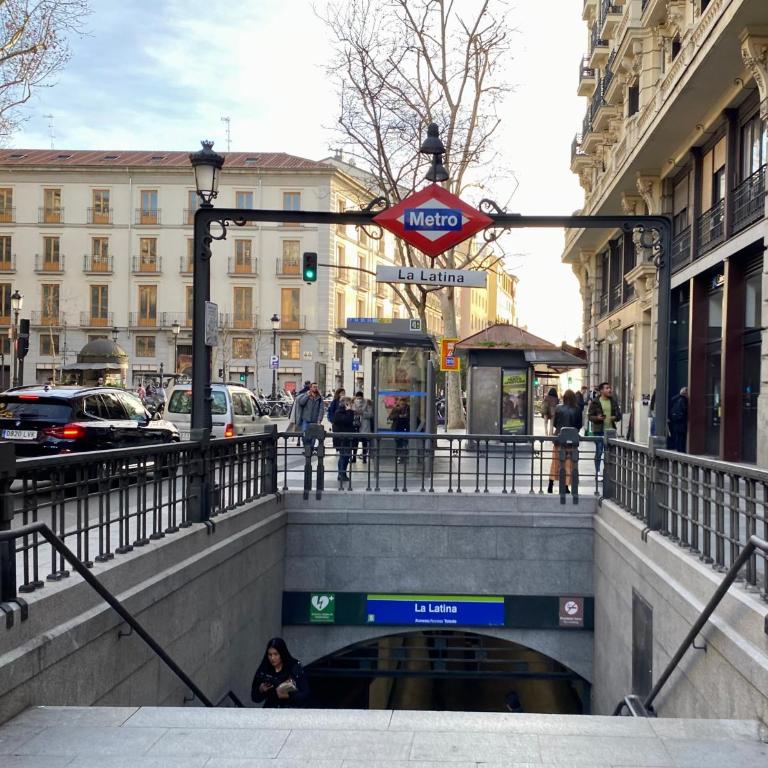 For You Rentals Apartment TEMPORAL Madrid Paloma-La Latina PAL41 - Apartamento de 3 dormitorios - 42