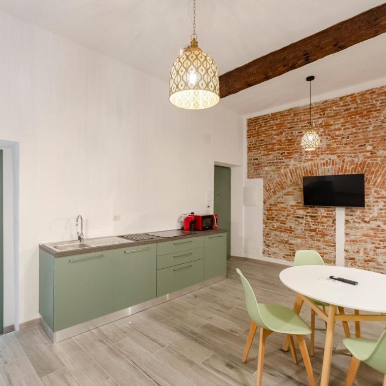 Castelli's Apartments CAMPO 8 - Two-Bedroom Apartment - 8