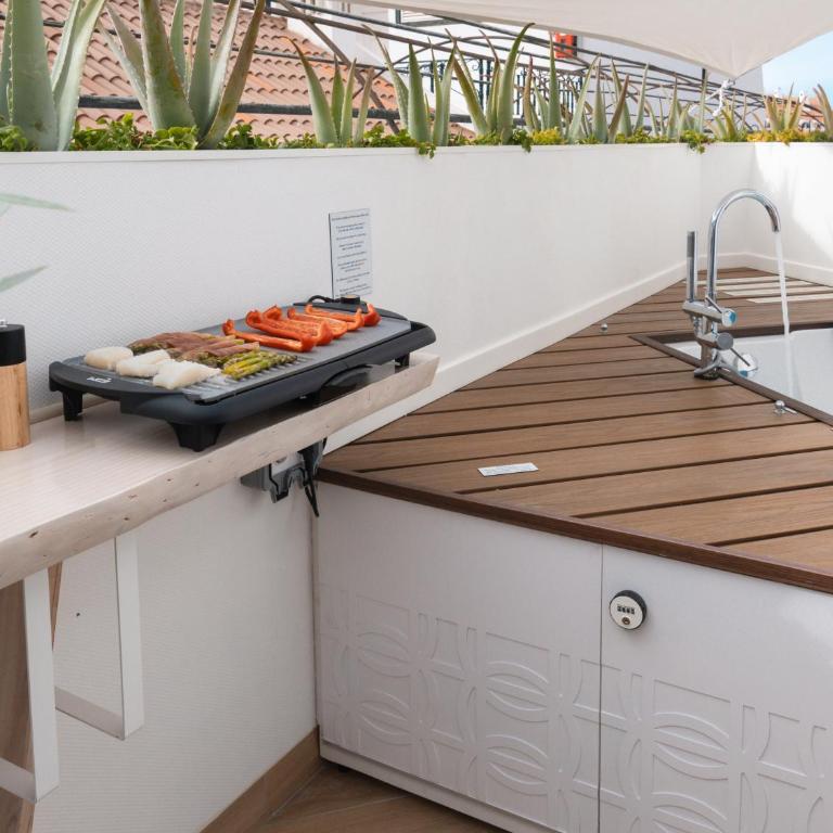 Modern, design, private jacuzzi - 2 terraces, 2 beds - Wow Apartment - Los Christianos - Apartamento de 2 dormitorios con balcón y terraza - 37