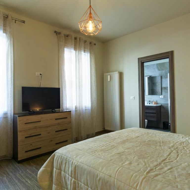 Residenza Grazioli - Camera Matrimoniale con Bagno Privato - 21
