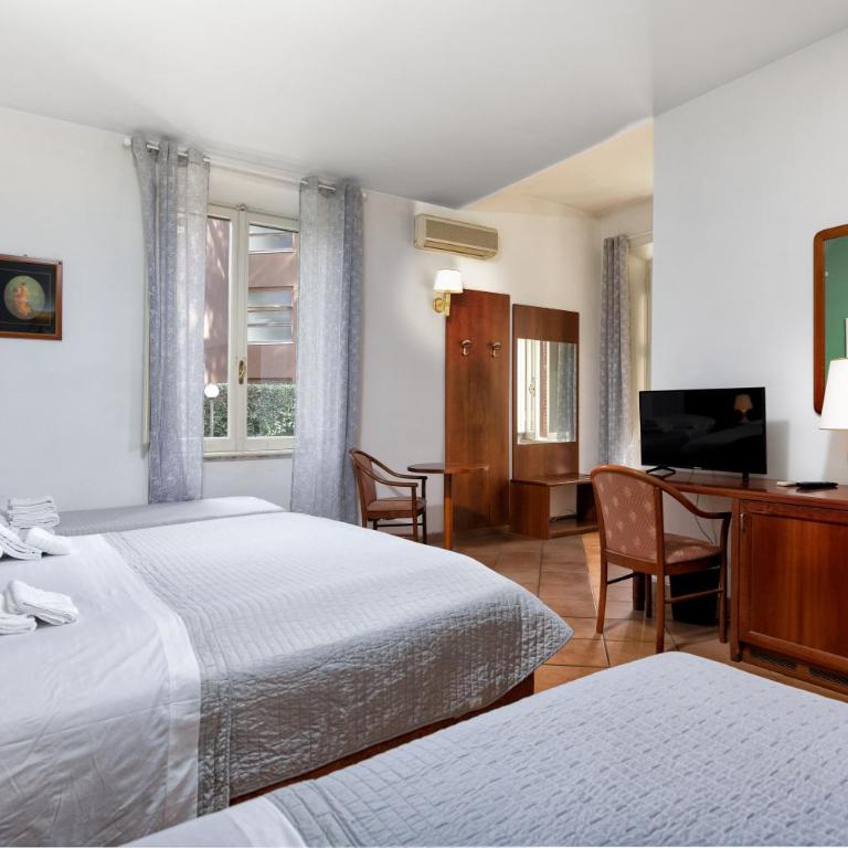 Comfort Rooms Villa Gaia Tor Vergata - Chambre Quadruple - 3