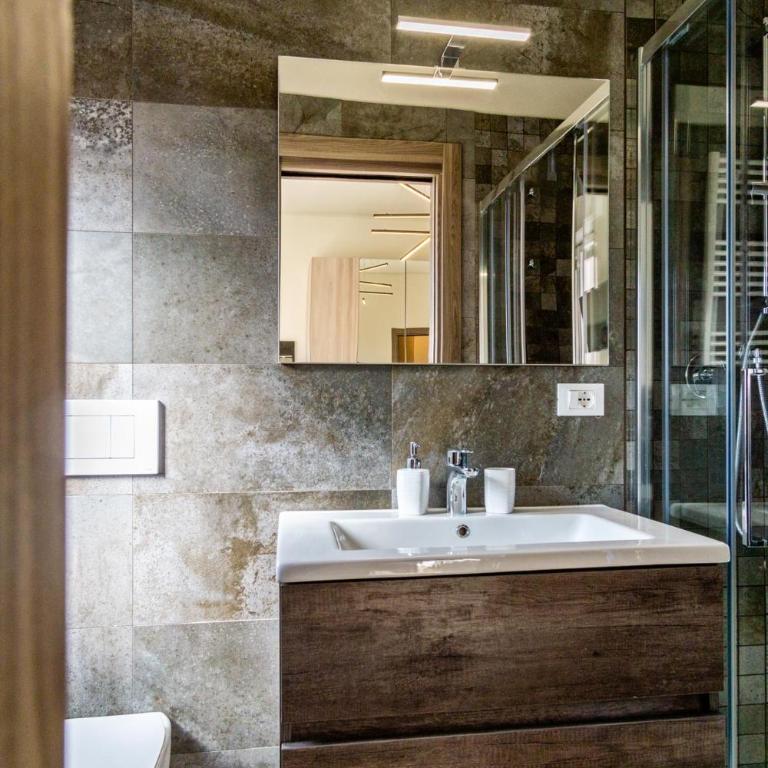 Residenza Grazioli - Camera Matrimoniale con Bagno Privato - 18