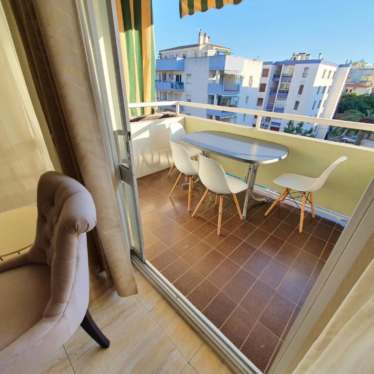 Apartamento centrico en Salou, playa 300m! - Apartamento de 2 dormitorios - 10