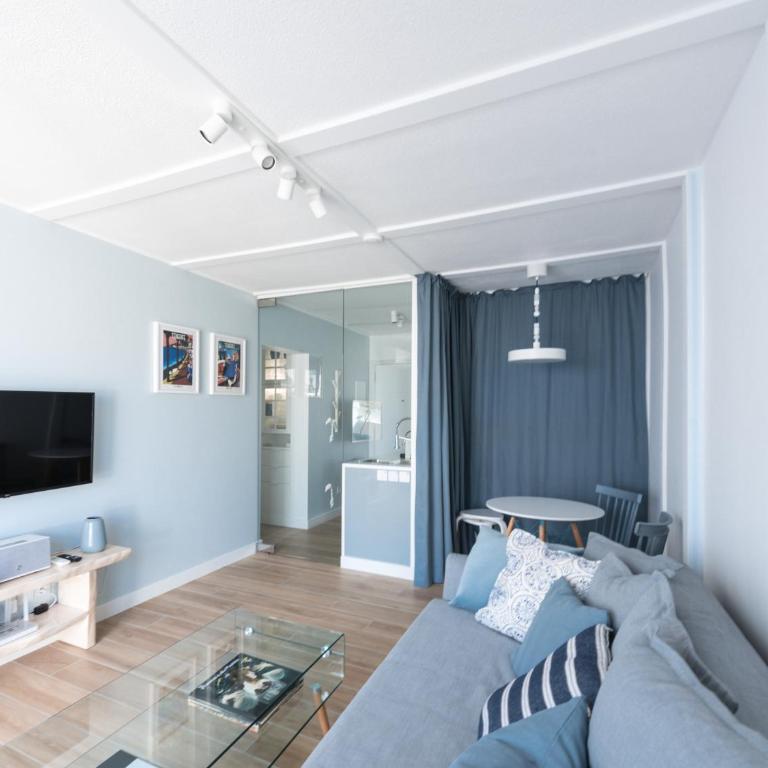 Modern, design, private jacuzzi - 2 terraces, 2 beds - Wow Apartment - Los Christianos - Apartamento de 2 dormitorios con balcón y terraza - 22