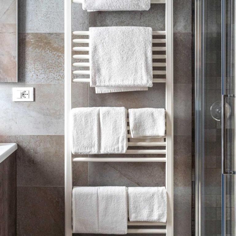 Residenza Grazioli - Camera Matrimoniale con Bagno Privato - 25