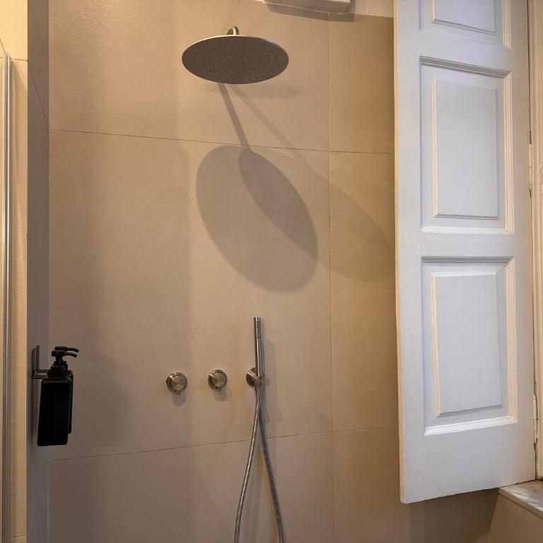 Filomena Suites - Suite King con Balcone - 11