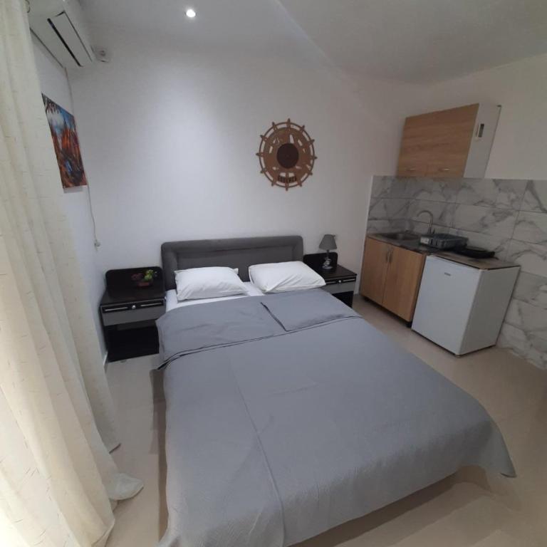 Becic Apartments - Deluks Dvokrevetna Soba sa Bračnim Krevetom - 6