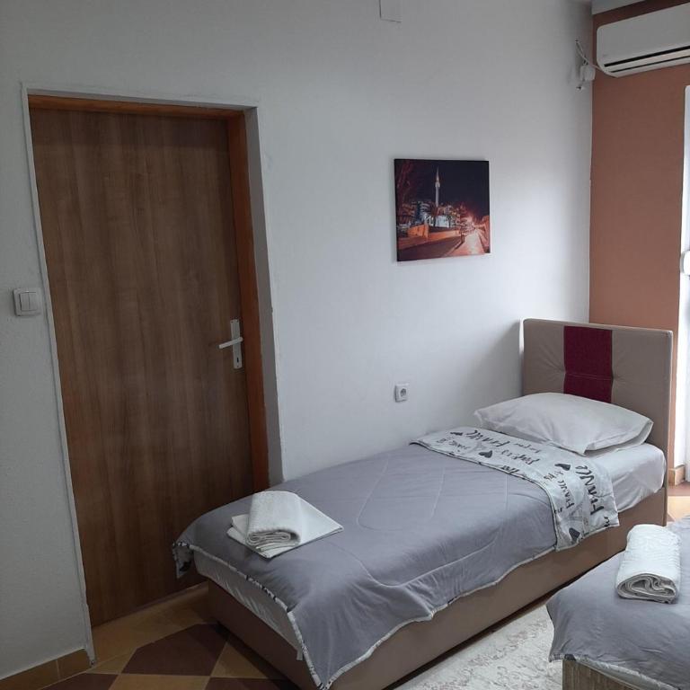 Becic Apartments - Porodična Soba sa Balkonom - 11