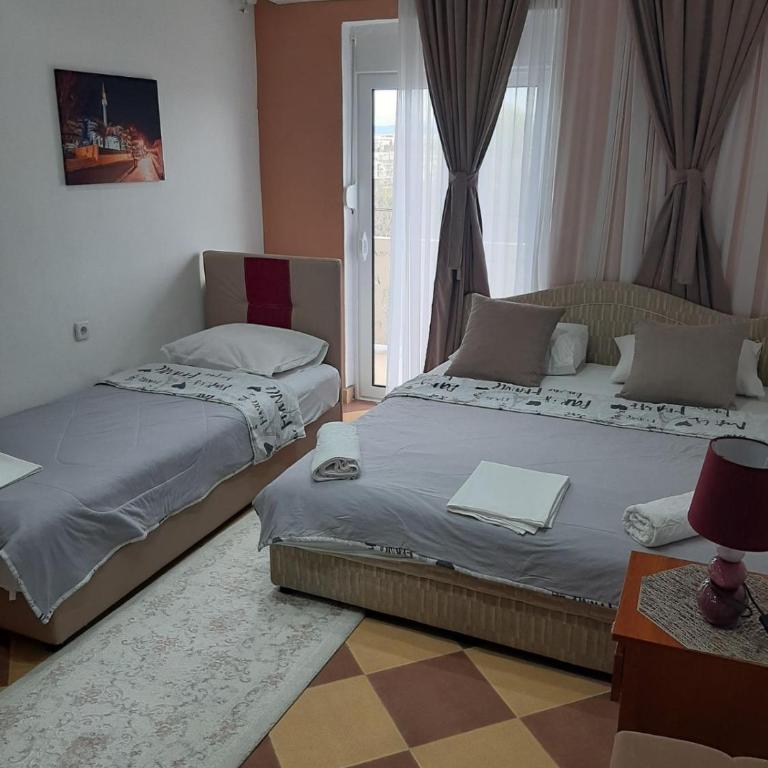Becic Apartments - Porodična Soba sa Balkonom - 5