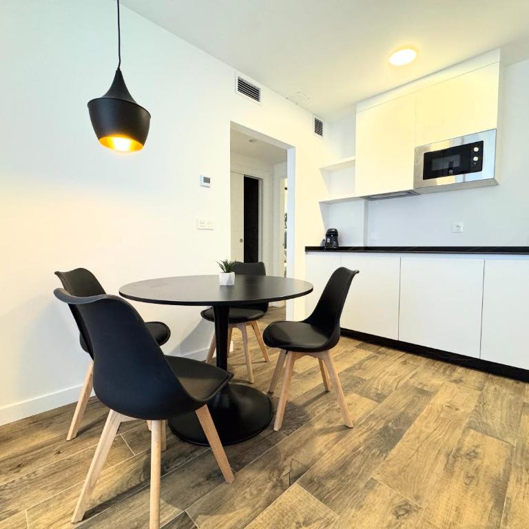 Apartamentos Identia Sport by gaiarooms - Apartamento de 2 dormitorios - 1