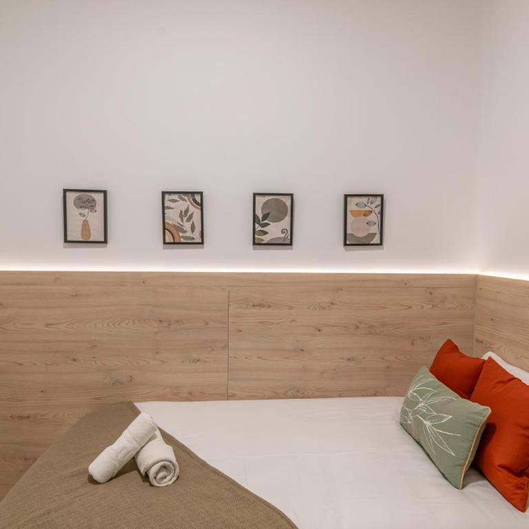El Olivo HOME en Plaza Nueva - Three-Bedroom Apartment - 14