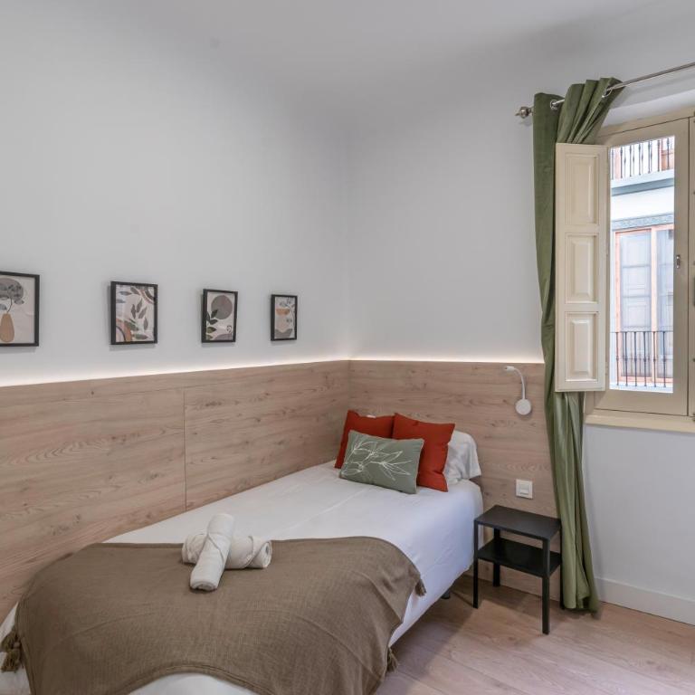 El Olivo HOME en Plaza Nueva - Three-Bedroom Apartment - 13