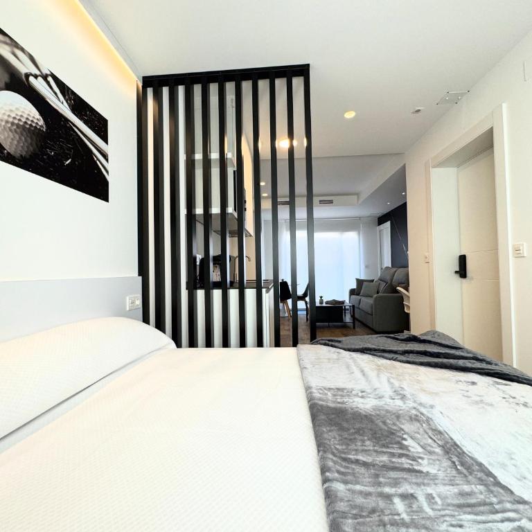 Apartamentos Identia Sport by gaiarooms - Estudio Superior - 2